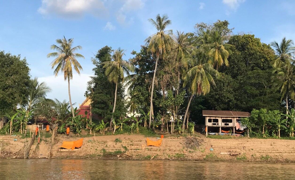 Don Khong Island local house by Mekong River